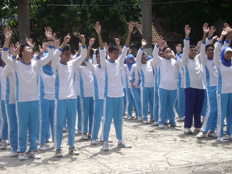 Alumni Angkatan 2 (3)